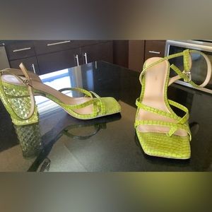 Antonio Melani Sandel, lime green size 10